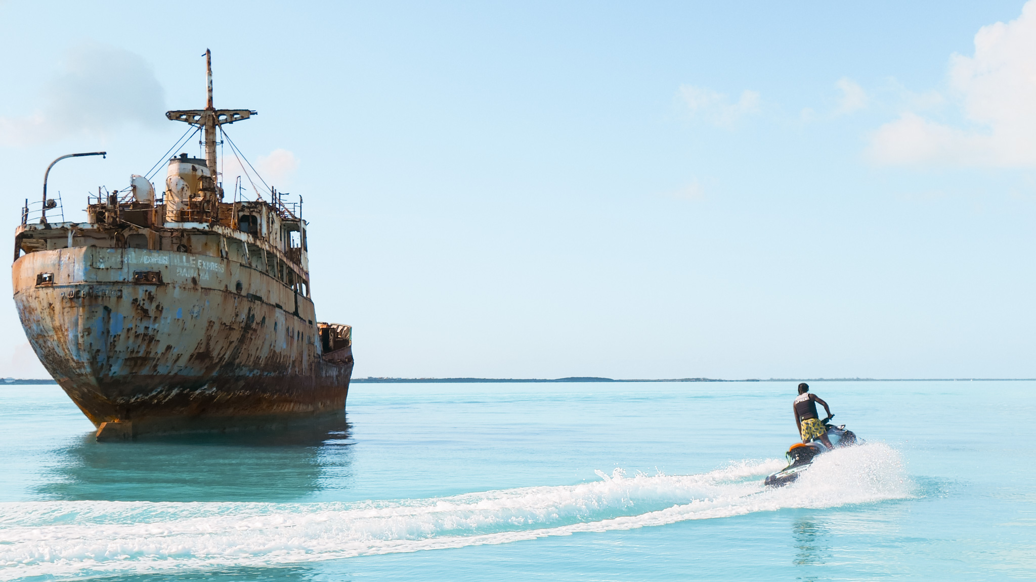 Shipwreck & Iguana Tour